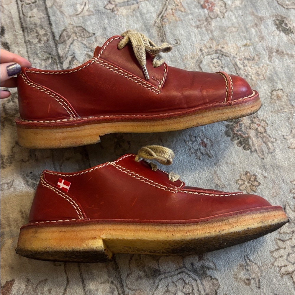 Duckfeet Fyn Red Leather Shoes - Picture 5 of 11